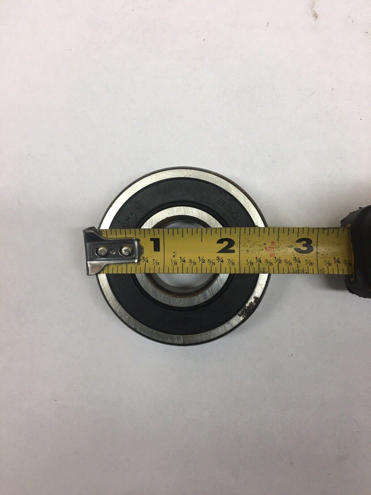 Sealed One Side Radial Ball Bearing 6305RLD Peer 25mm x 62mm x 17mm