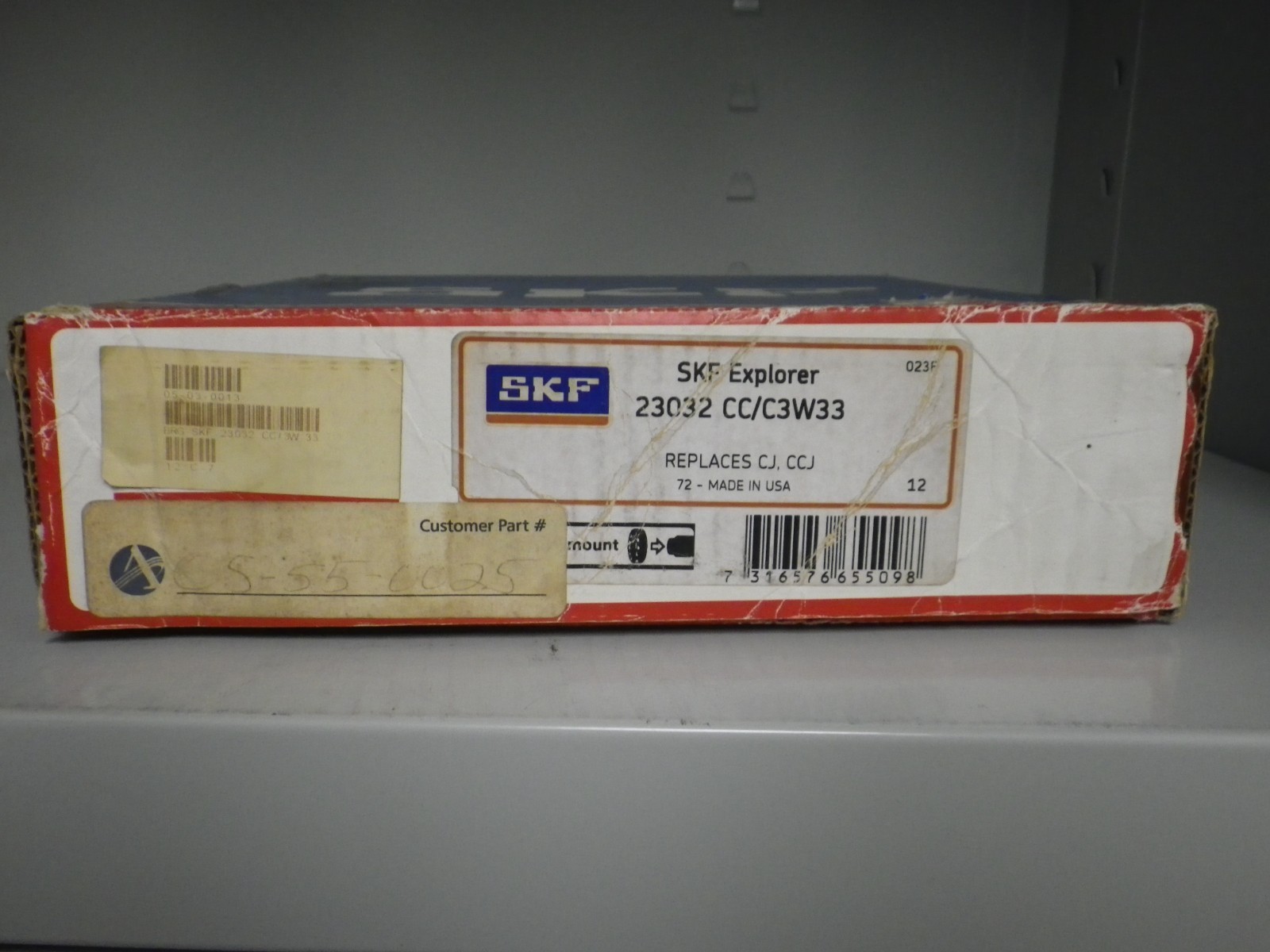 (Open Box) SKF Bearing 23032 CC/W33