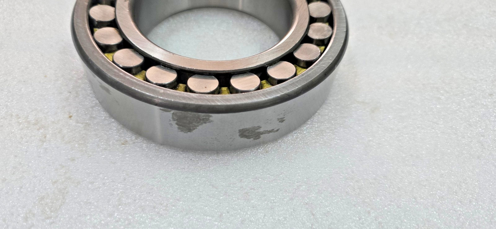 22216 M Spherical roller bearing 80x140x33mm NEW OPEN FLTN POLAND 22216M