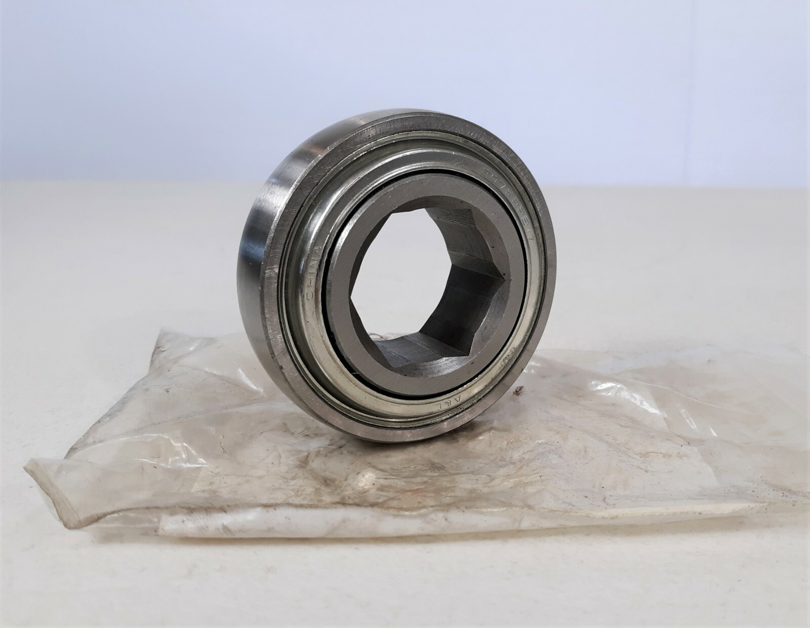* NEW * A&L 207KRRB17 Bearing, 1-1/4″ Hex Bore, 72 mm OD, 25 mm Width