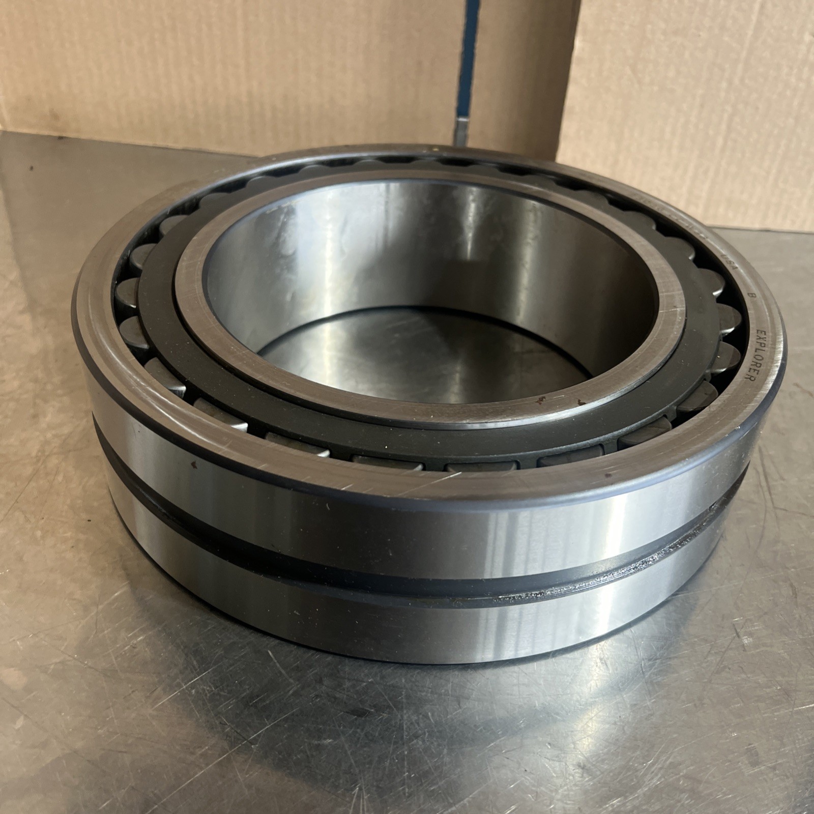 SKF 23036 CC/W33 spherical roller bearing Nos Surplus No Original Box
