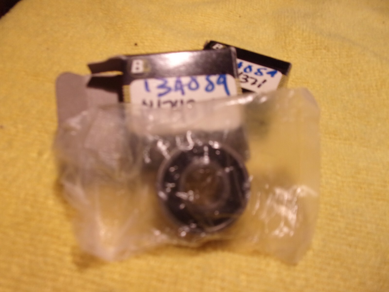 (2) 6000 2RS 10mm Bore x 26mm OD x 8mm W Radial Ball Bearing