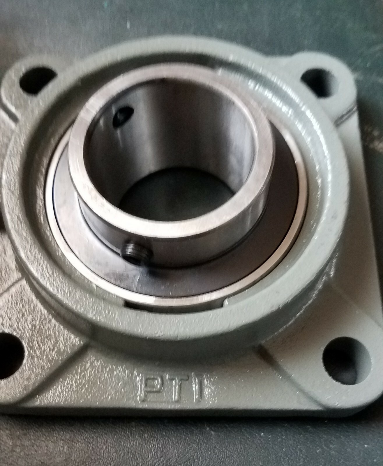 PTI INTERNATIONAL 4- Bolt FLANGE MODEL # UCF210-31
