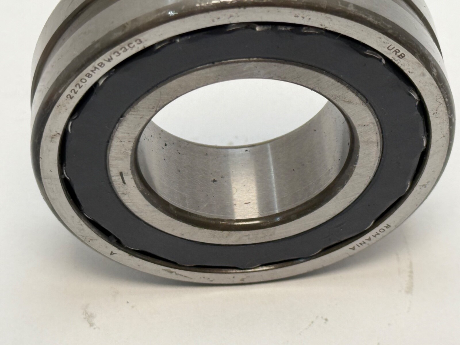 URB 22208MBW33C3 Spherical Bearing 22208-MB-W33-C3 22208M 22208BR 40x80x23 mm