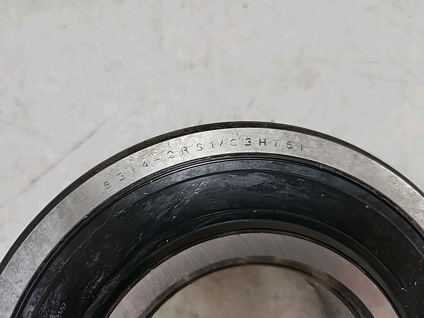 NEW SKF Single Row Ball Bearing 6314 2RS1 C3 HT51