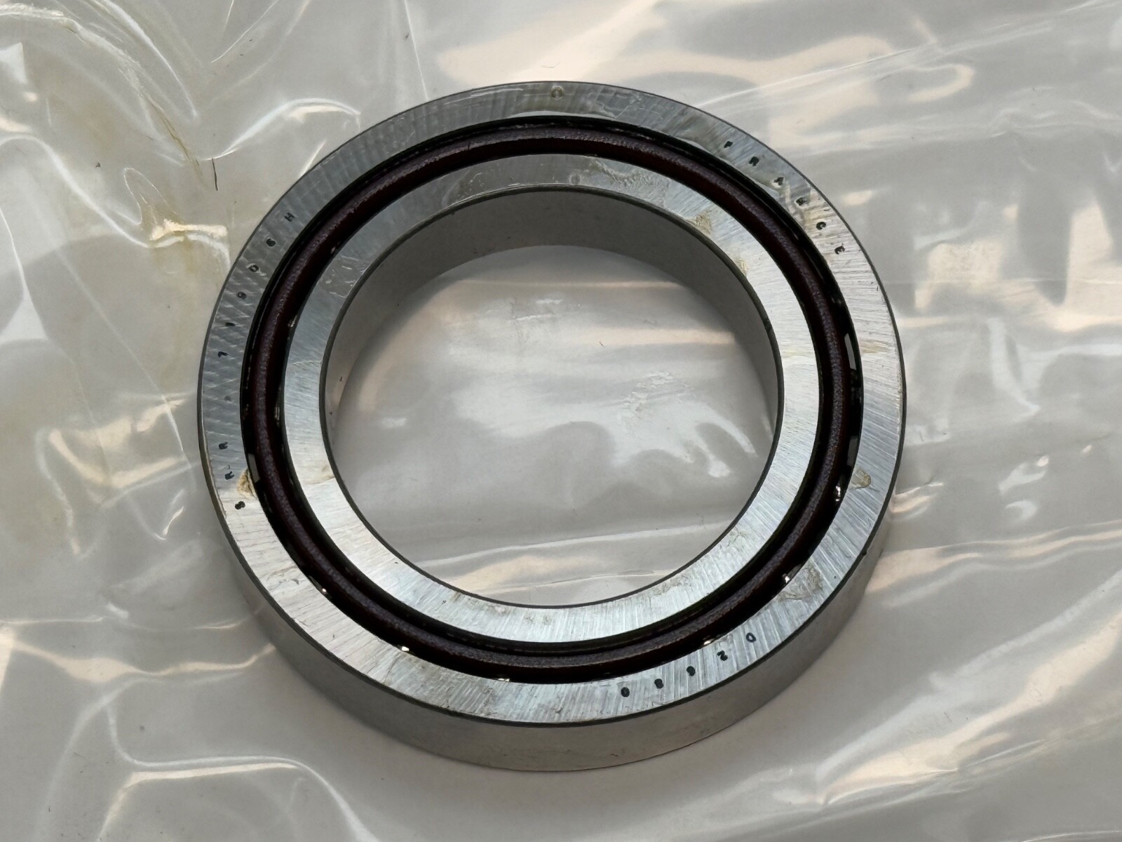 SNR 71906HUJ74 Angular Bearing 7906-E-T-UL-P4 71906-H-U-J74 30x47x9 mm