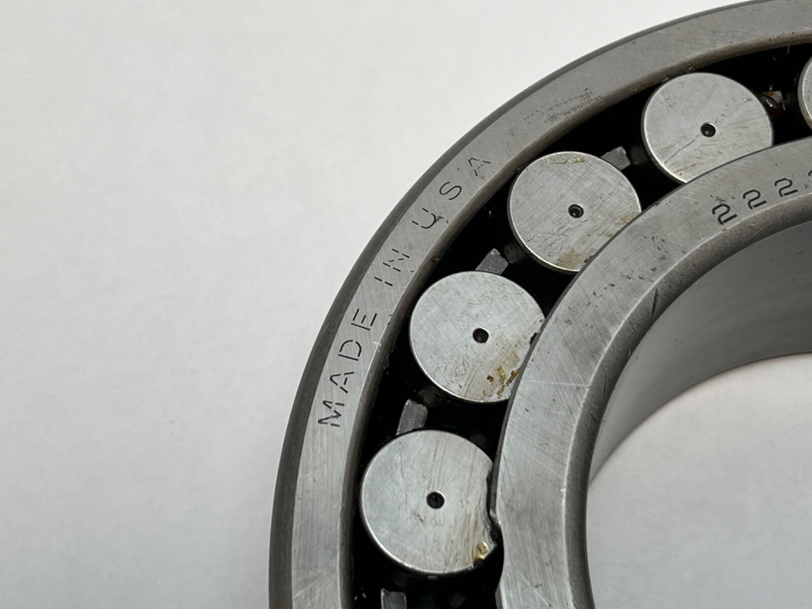 SKF 22226-CJ-C3 Spherical Roller Bearing 130x230x64 mm 22226CJC3 USA