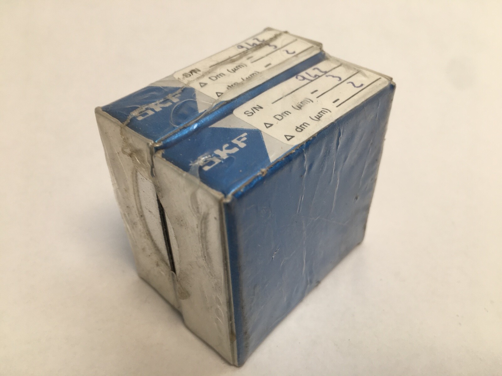 SKF 7004-CD/P4ADGC Angular Bearing 20x42x12mm 7004-CD-P4A-DGC Italy 2 pcs