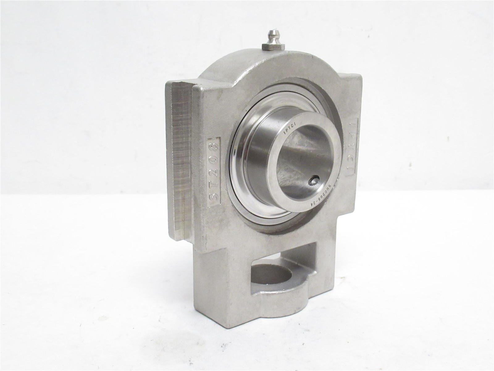 241145 New-No Box; IPTCI SUCST208-24 Take-Up Bearing; SS; 1-1/2″ID