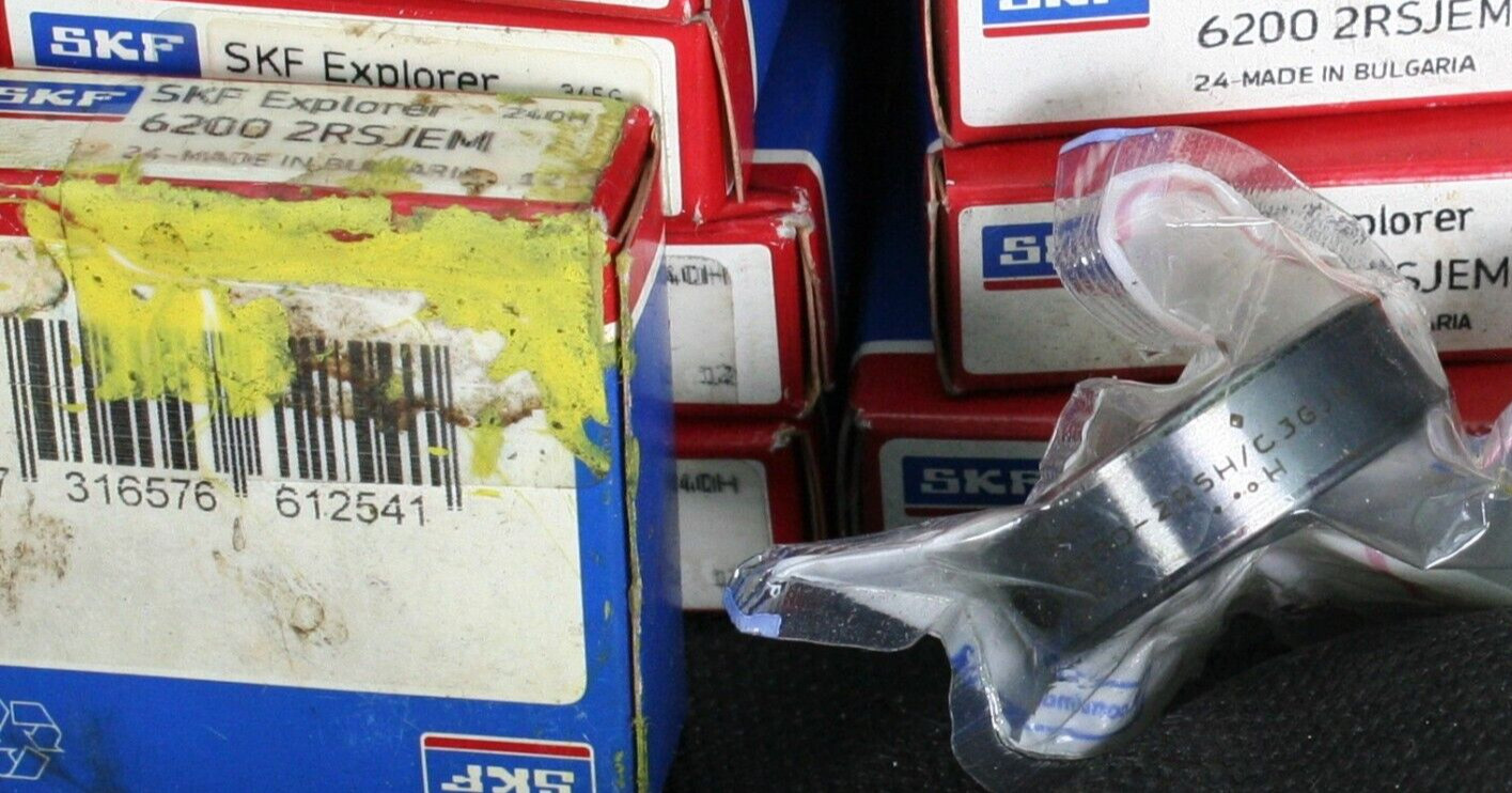 One (1) SKF 6200 2RSH/C3GJN Radial Deep Groove Bearing 10 MM ID Bulgaria NEW