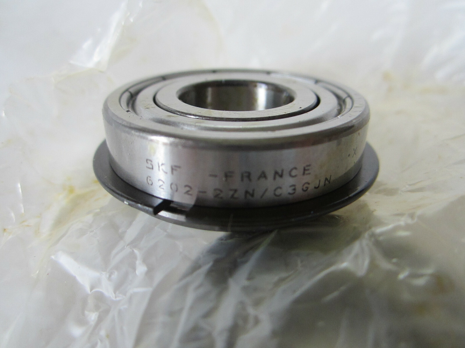 SKF 6202 2ZN/C3GJN BALL BEARING LOT OF 3