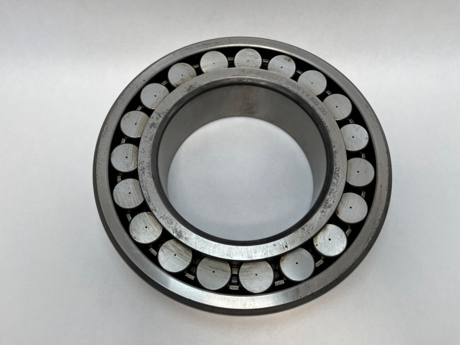 SNR 22226VKB33J30 Spherical Bearing 130x230x64 mm 22226 V K W33/B33 C3/J30