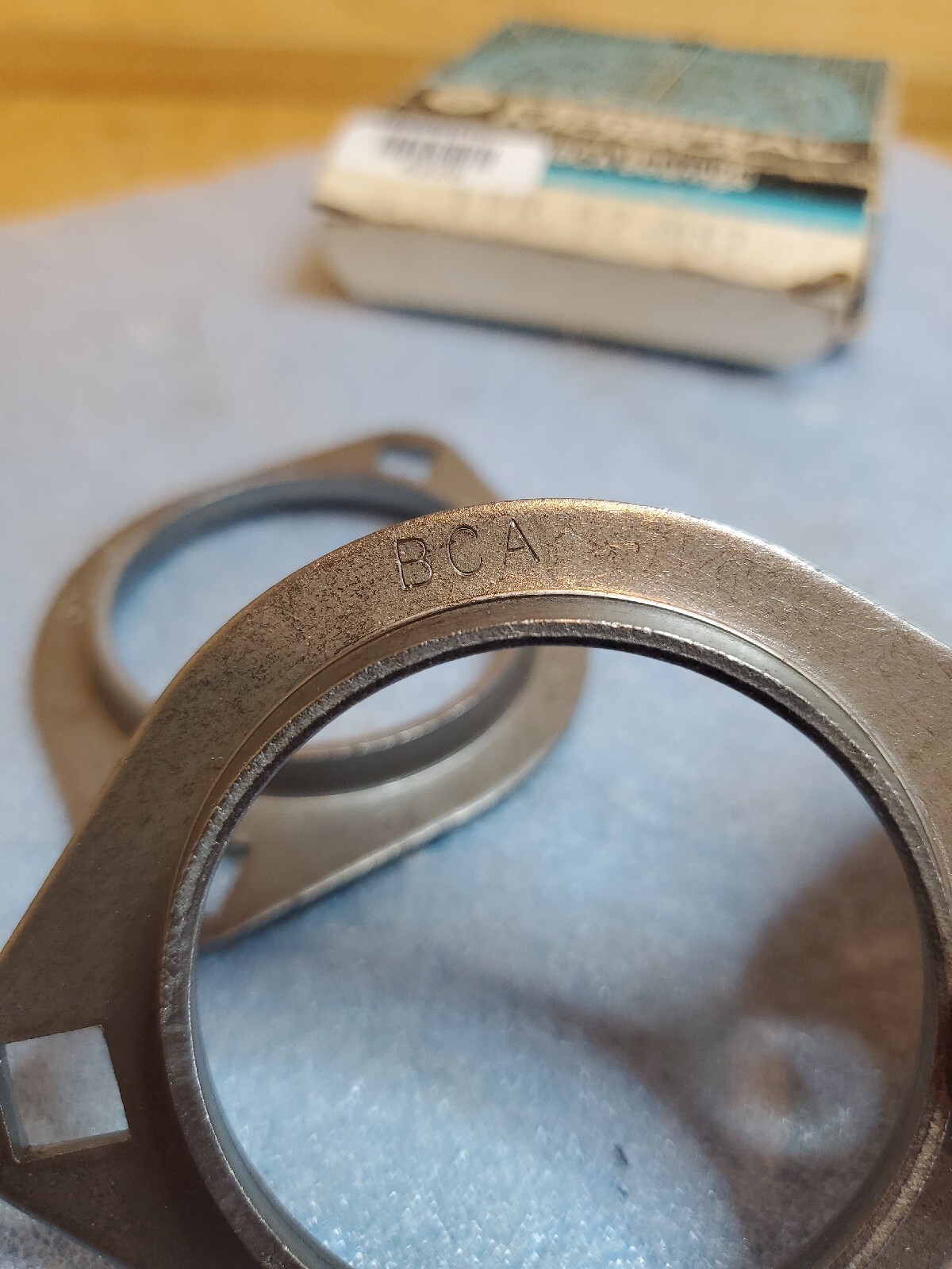 FEDERAL MOGUL #1 PR. 40-MST PAIR OF MOUNTING FLANGES *IN*STOCK* USA*
