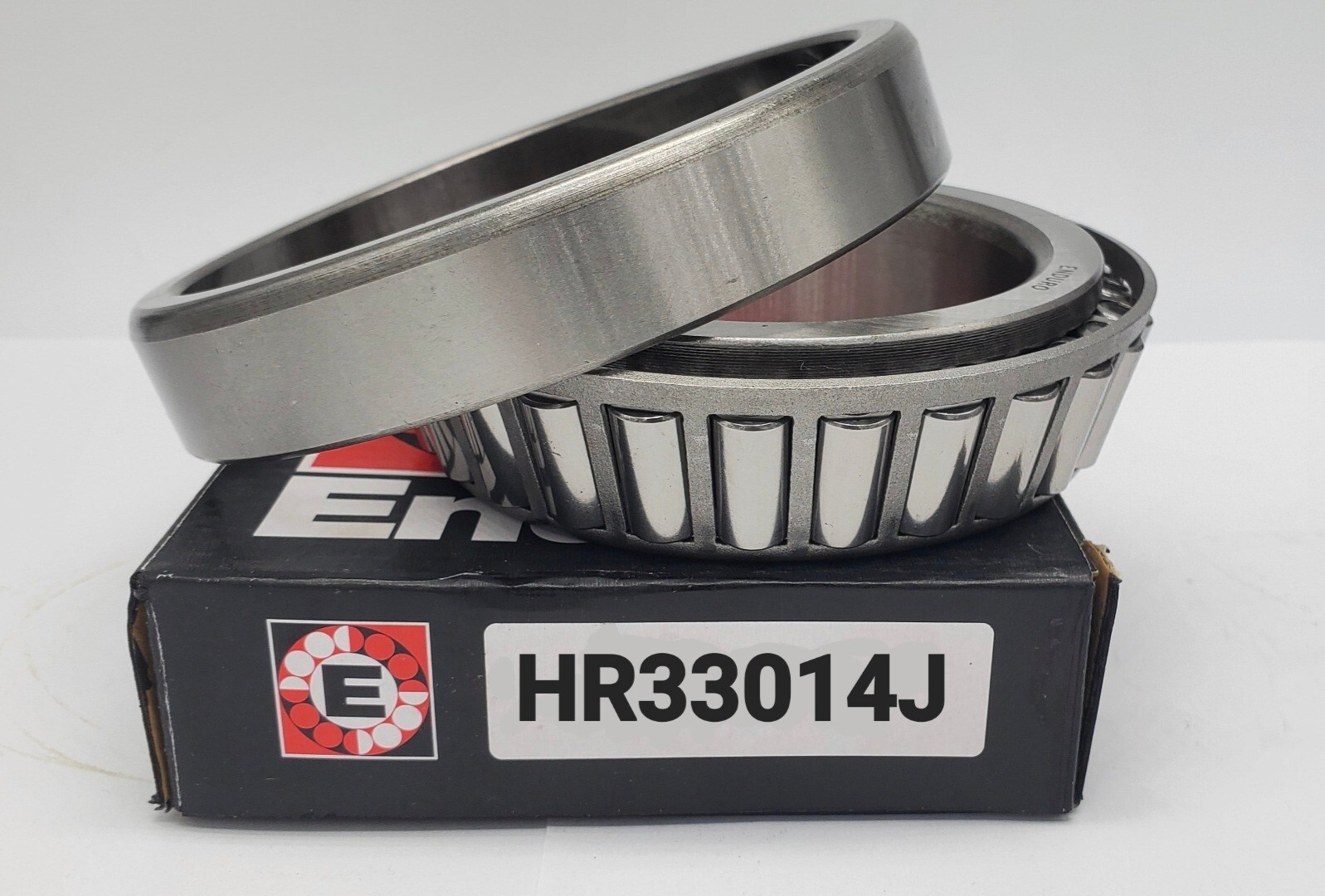 HR33014J Tapered Roller Enduro brand Bearing Set Cup and Cone NSK