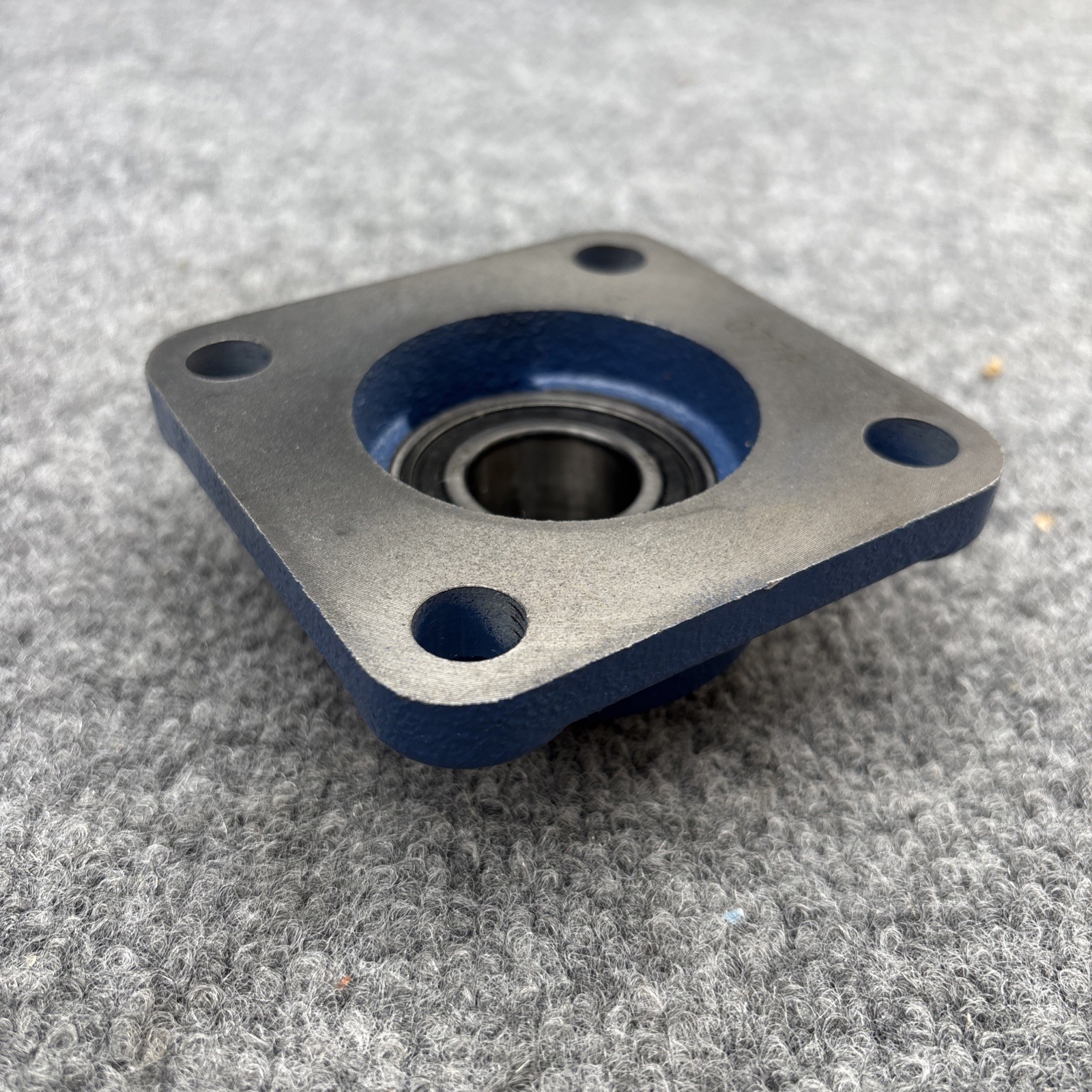 Lot of 2 – SKF F4B-100-RM Square Flange Block Bearing 1″ Bore 4 Bolt Cast Iron