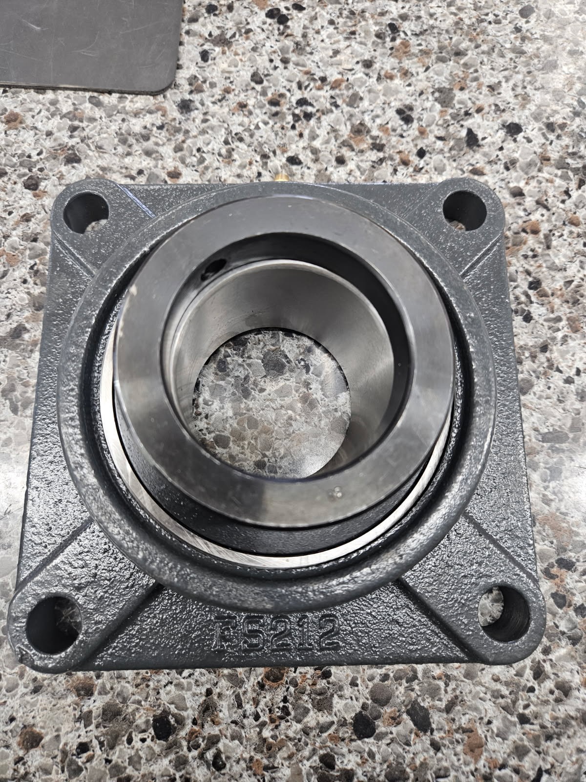 BEARING PART # HCFS212-38 2-3/8″ I.D. 4 BOLT FLANGE BEARING
