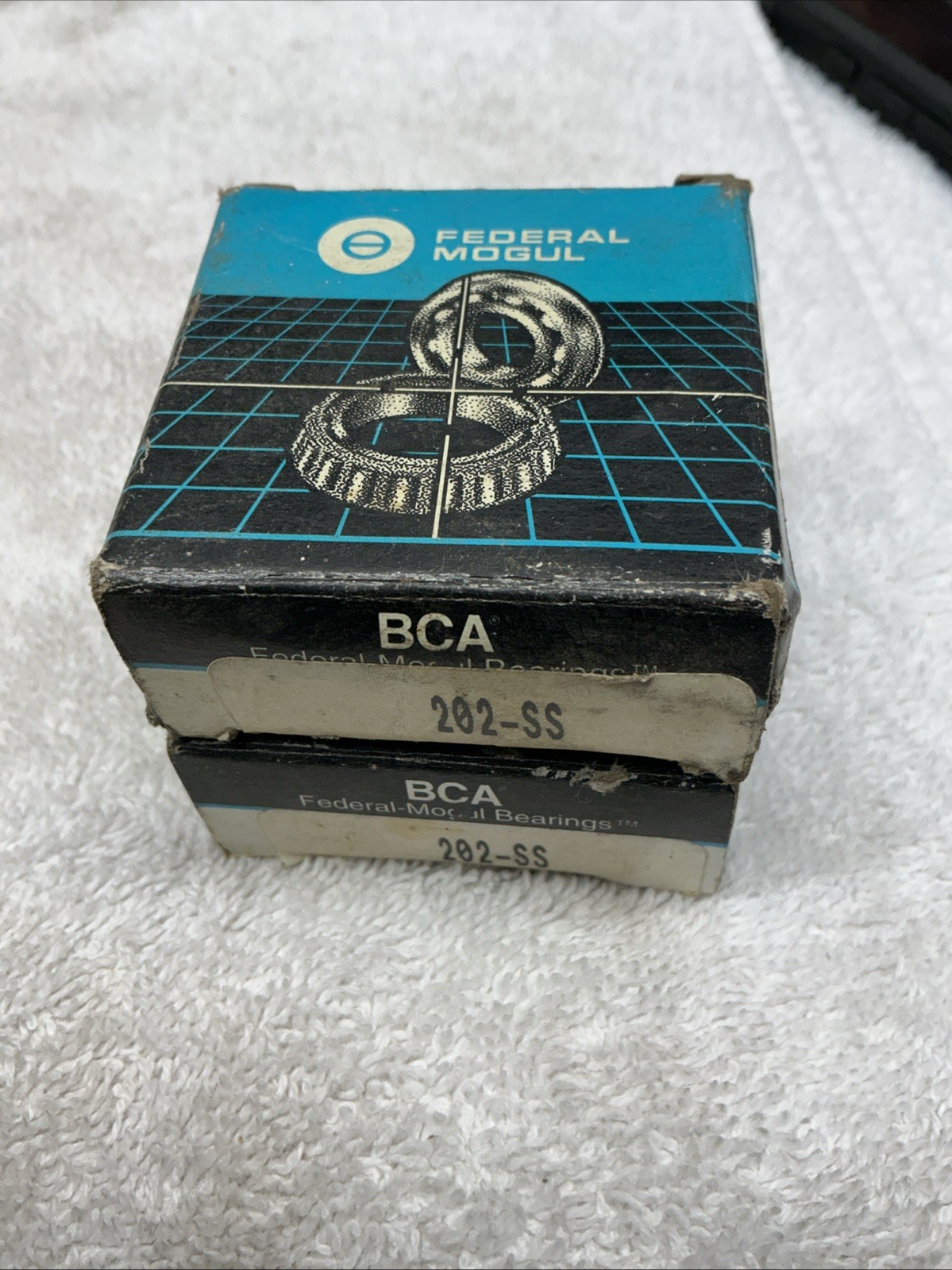 Federal Mogul BCA Tapered Roller Bearing 202-SS [Lot of 2]
