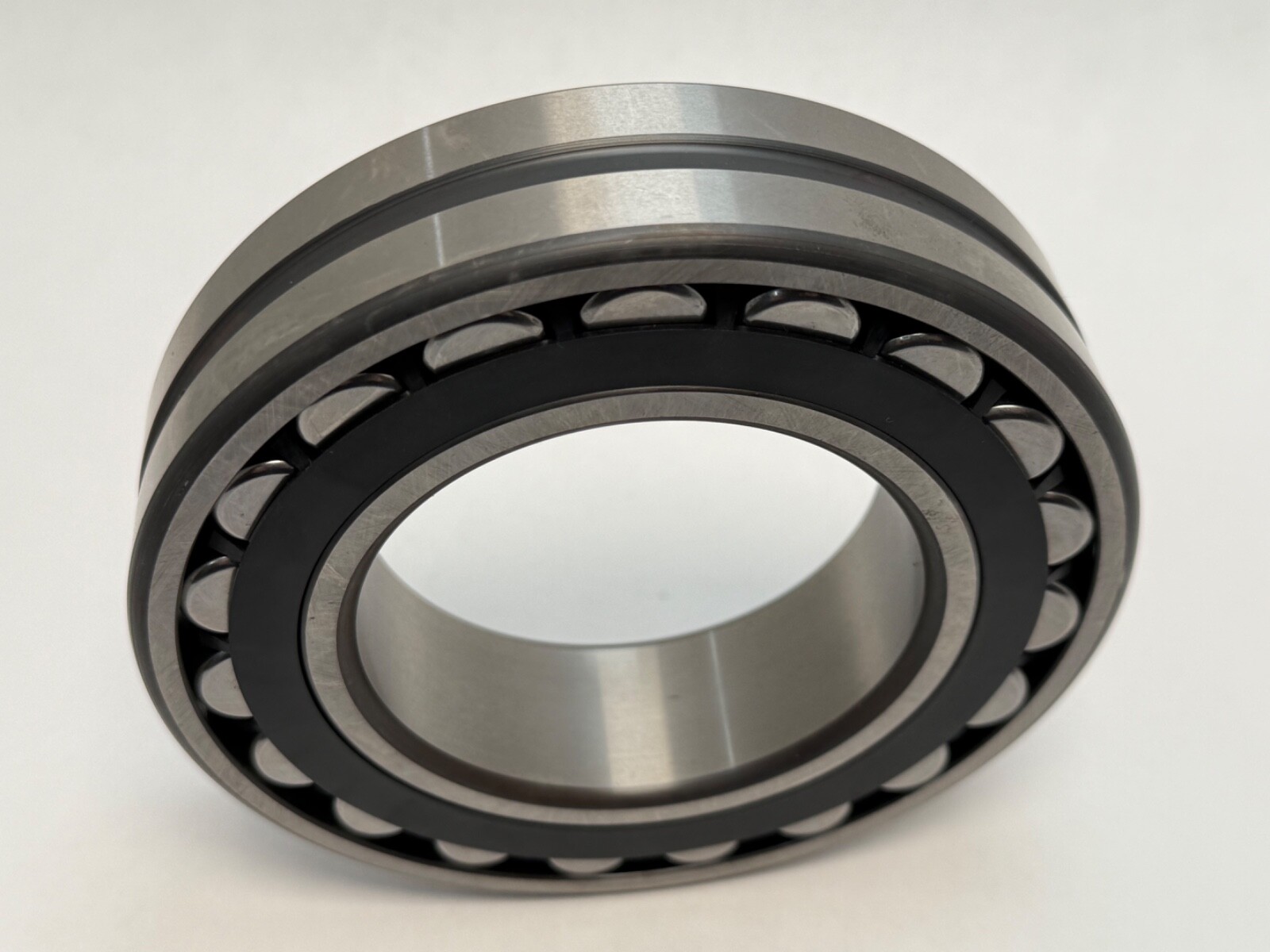 FAG 22216ES.TVPB Spherical Bearing 22216E 22216-E-S-TVPB-W33 80x140x33 mm