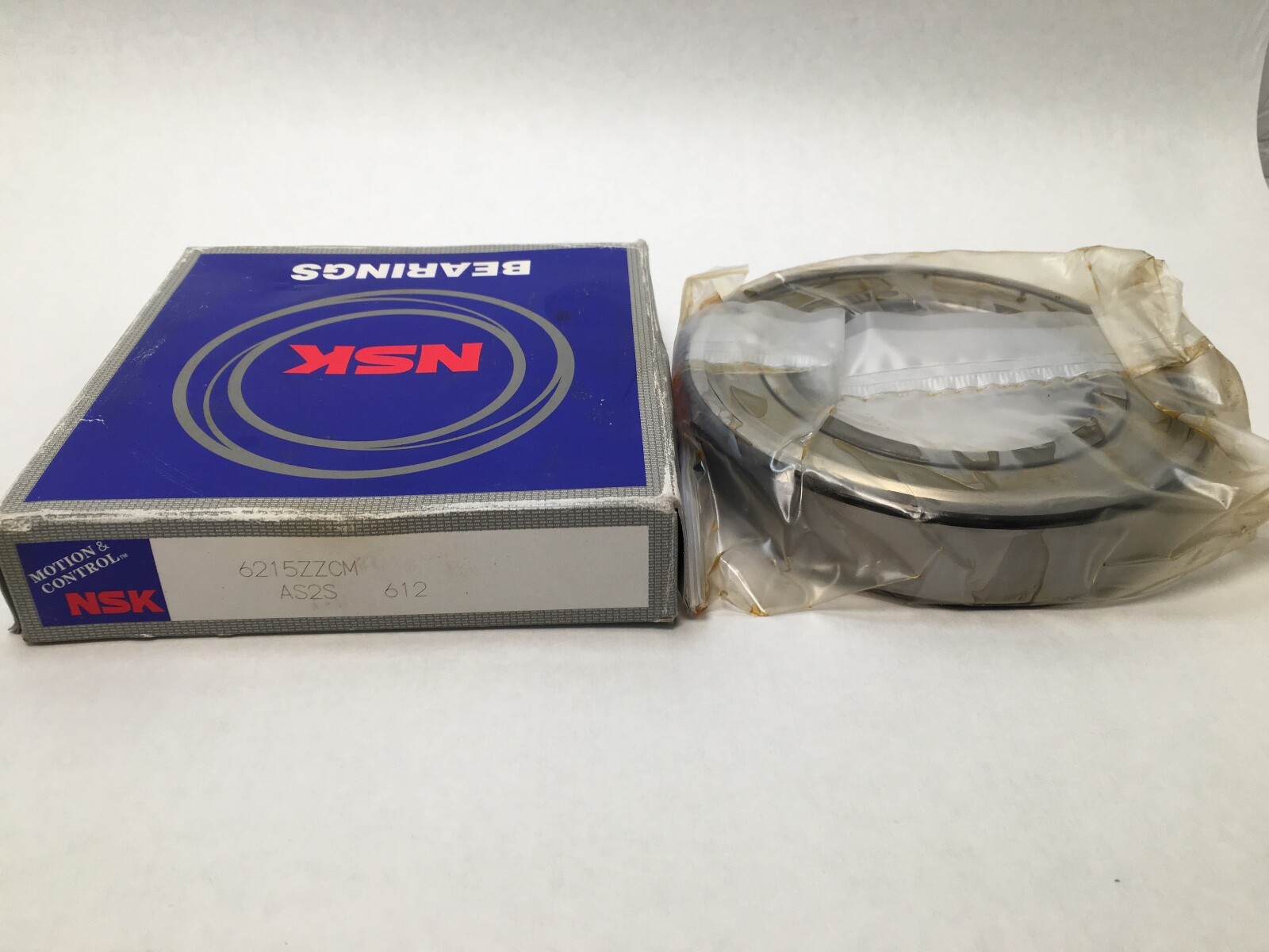 NSK 6215ZZCM Bearing Metal Sealed 75x130x25 mm 6215 ZZ Z CM 6205Z Japan