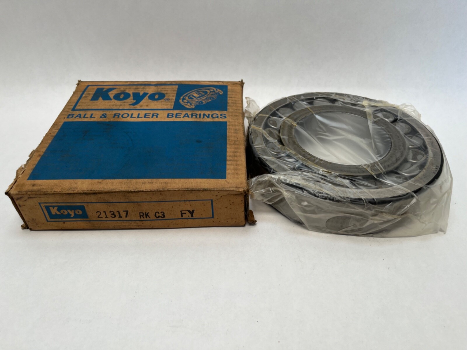 Koyo 21317RKC3FY Spherical Bearing 85x180x41 mm 21317-R-K-C3-FY Japan