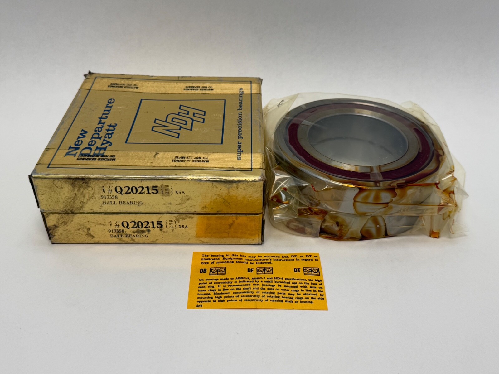 NDH Q20215DTX5A Angular Bearing 7215C Q-20215-DTX-5A 75x130x25 mm