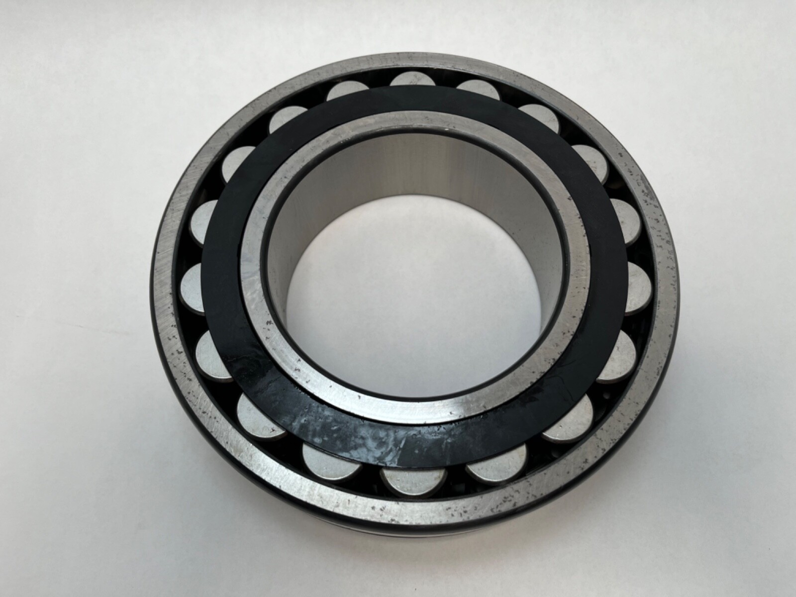 FAG 22224ES.TVP Spherical Bearing 120x215x58 mm 22224-ES-TVP-W33 USA