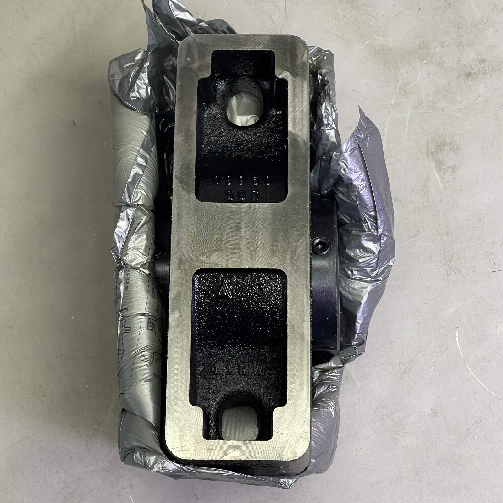 REXNORD Pillow Block Roller Bearing 3″ Bore Diameter Cast Iron ZA8300