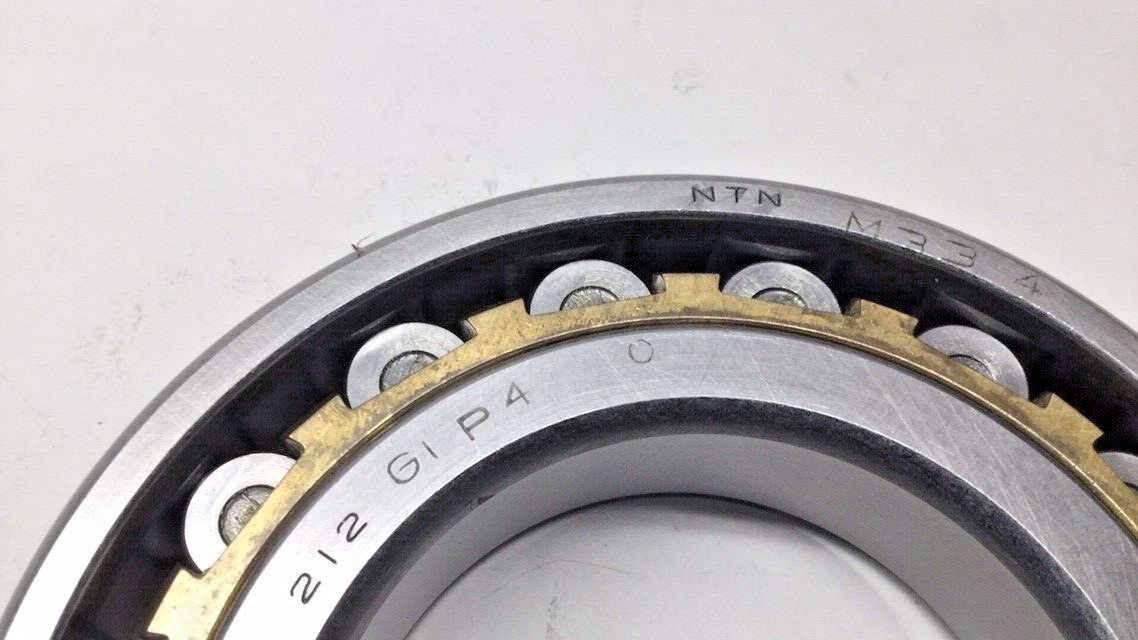 NTN N212CS15P4 Cylindrical Roller Bearing 60x110x22 mm N212-CS15-P4 / 212G1P4