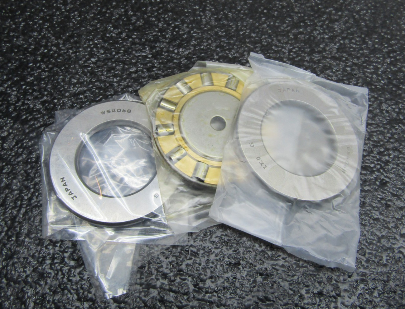 IKO AZ406819 40mm X 68mm X 19mm Cylindrical Roller Thrust Bearing
