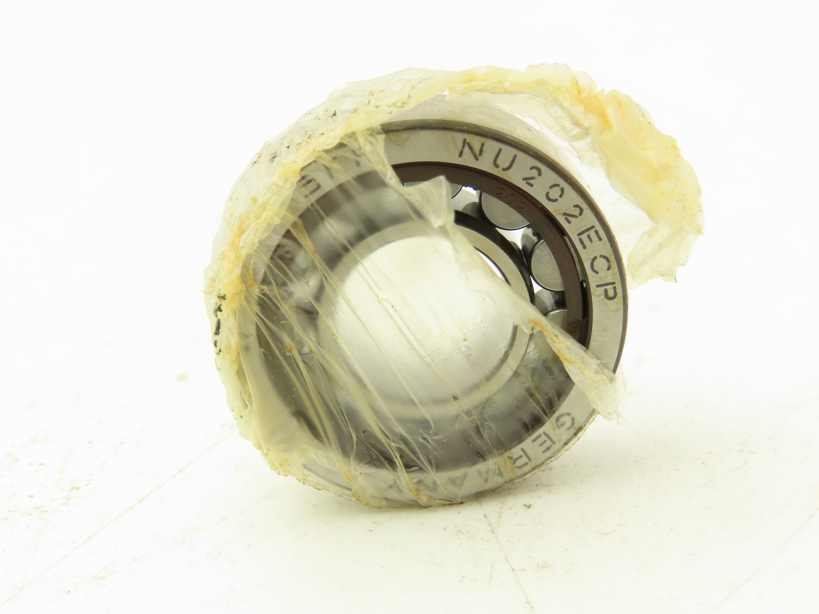 SKF NU 202 ECP Cylindrical Roller Bearing 15mm ID 35mm OD 11mm W Lot of 2