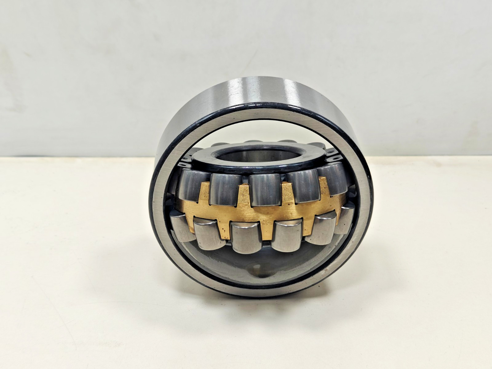 22312YM-W98-C4 Torrington Spherical Roller Bearing Undersized Bore 22312 YM W98