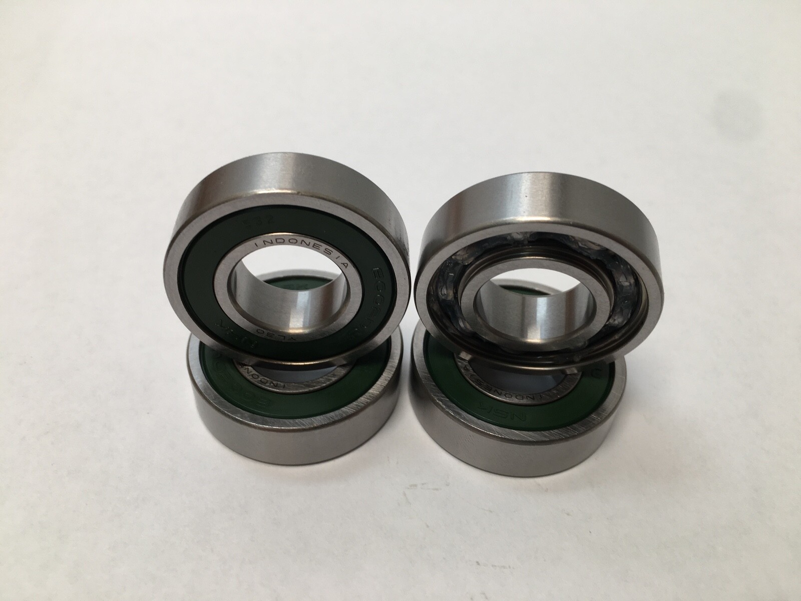 4 pcs NSK 6002DU Bearing Single Rubber Seal 15x32x9 mm 6002 DU RS GU152G 6002RS