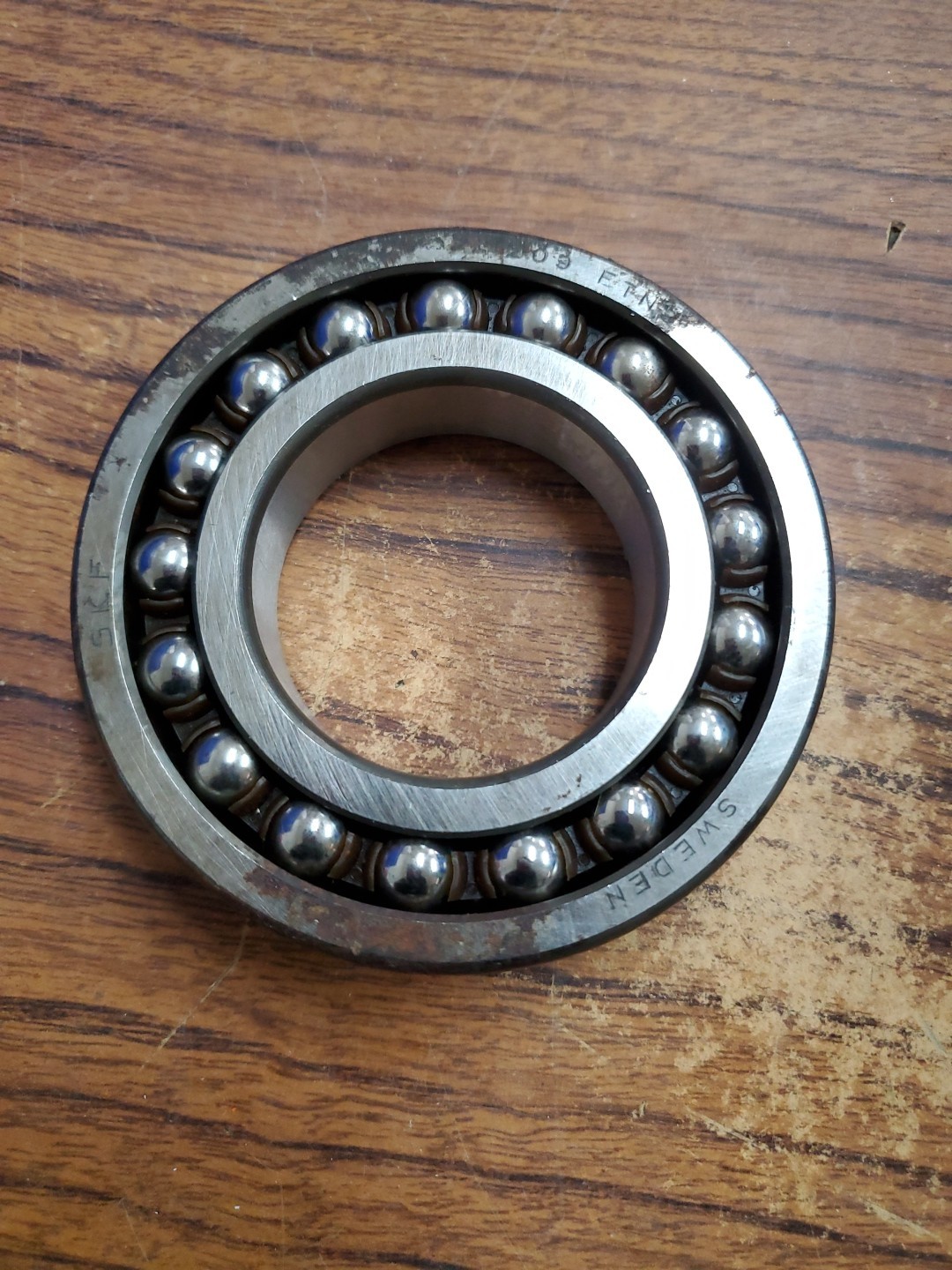 SKF 1209 ETN9 Self-aligning ball bearing (VR15)