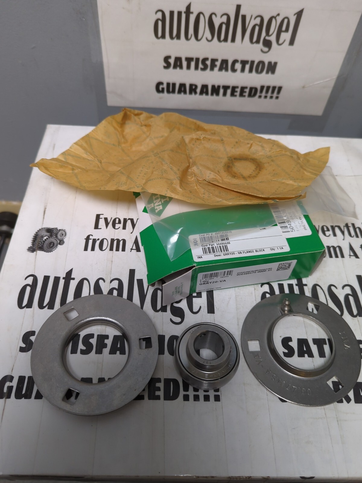 INA SHAEFFLER,GRRY20-VA,3-BOLT FLANGE HOUSING/BEARING UNIT 20MM BORE NOS