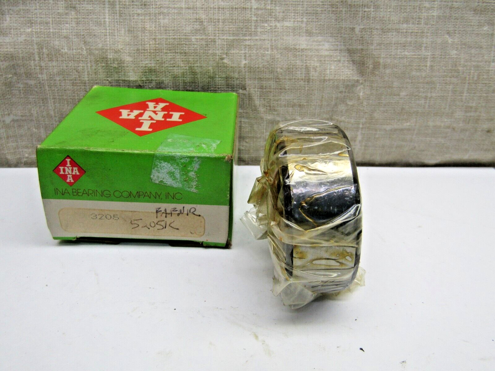 INA 3205 25mm X 52mm X 20.6mm (13/16″) Angular Contact Bearing
