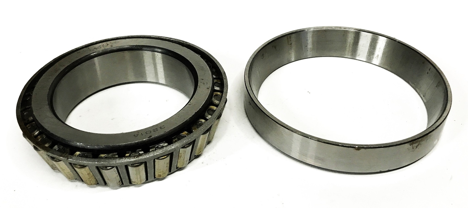 HL Bearings 4-1/4 inch Tapered Roller Bearing Cone and Cup 32014 [Lot of 2] NOS