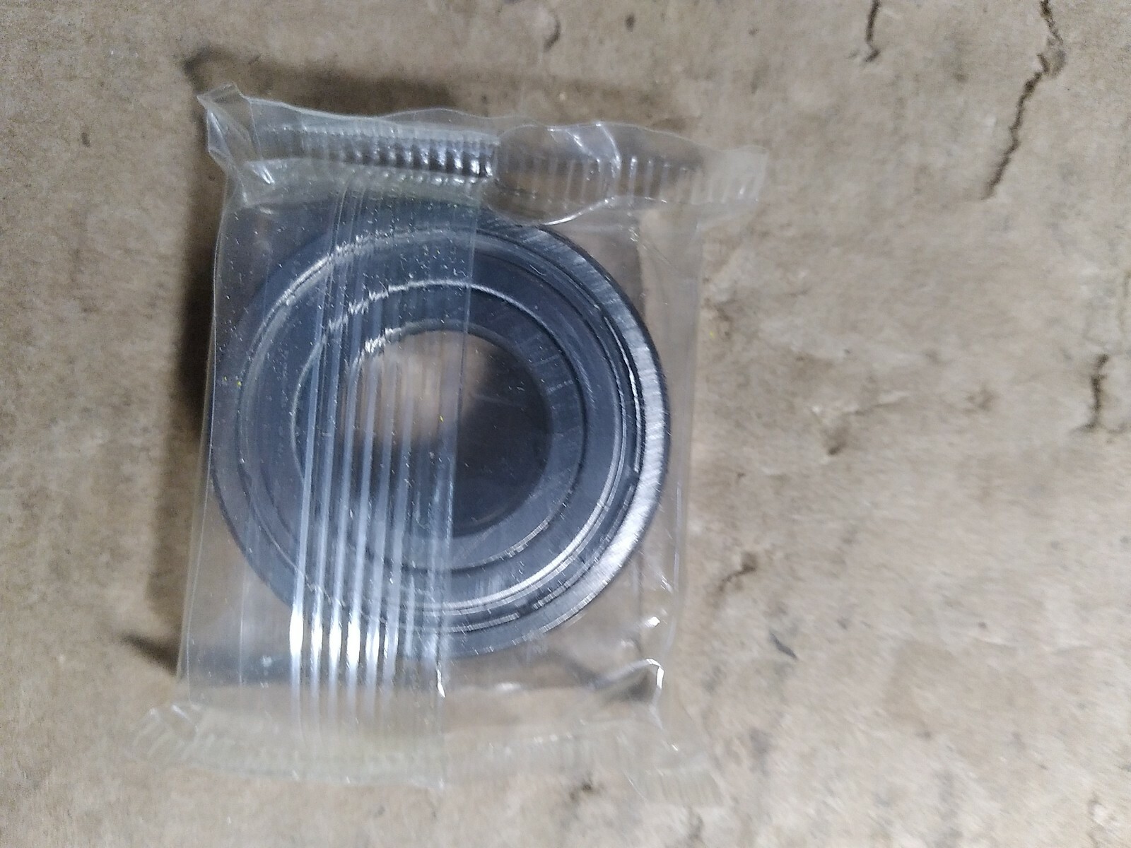 SNR 6203ZZJ30D43 Single Row Ball Bearing