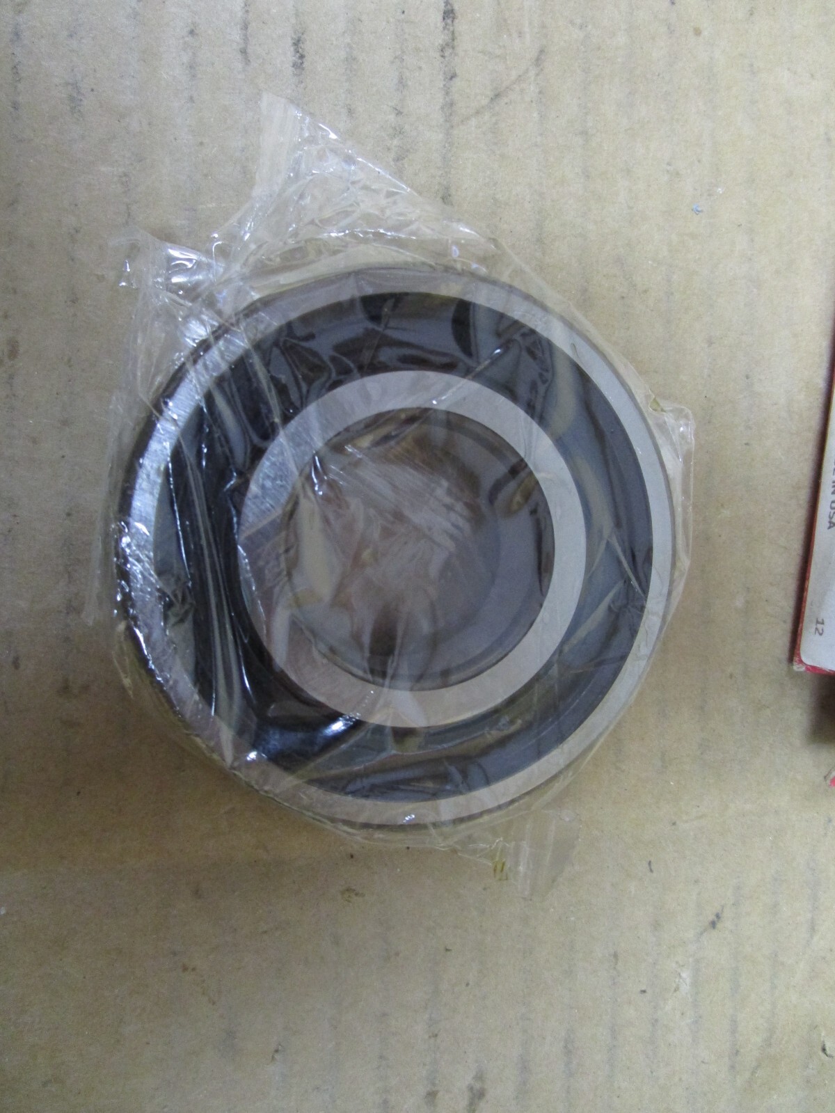 NEW SKF DEEP GROOVE BALL BEARING 6307 2RSJEM