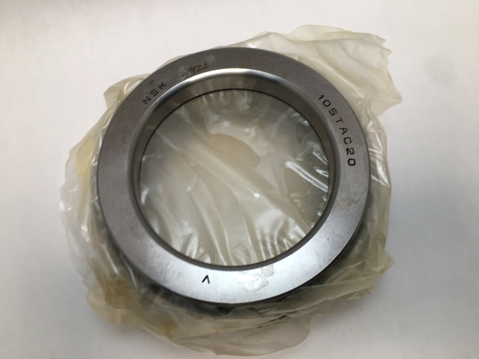 NSK 105TAC20DPN8 Axial Angular Bearing 105x160x65 mm 105TAC20-DP-N8 LCP6 Japan