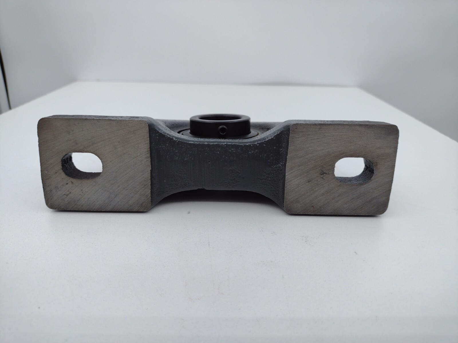 SealMaster SP-18 1 1/8″ Pillow Block Ball Bearing Unit – 2-Bolt Base