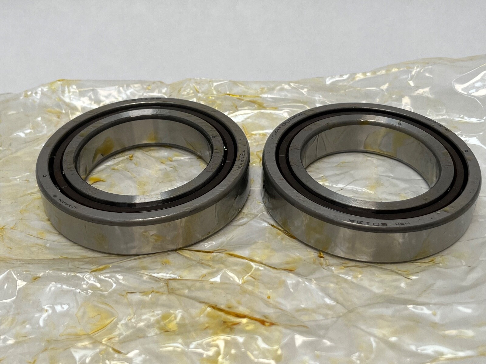 NSK 7010A5TYDUHP4 Bearing 7010E 7010-A5-TY-DUH-P4 50x80x16 mm 2 Pcs