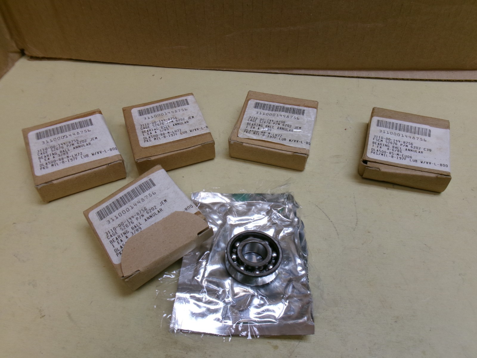 SKF 6202/C3 Bearing, lot of 5
