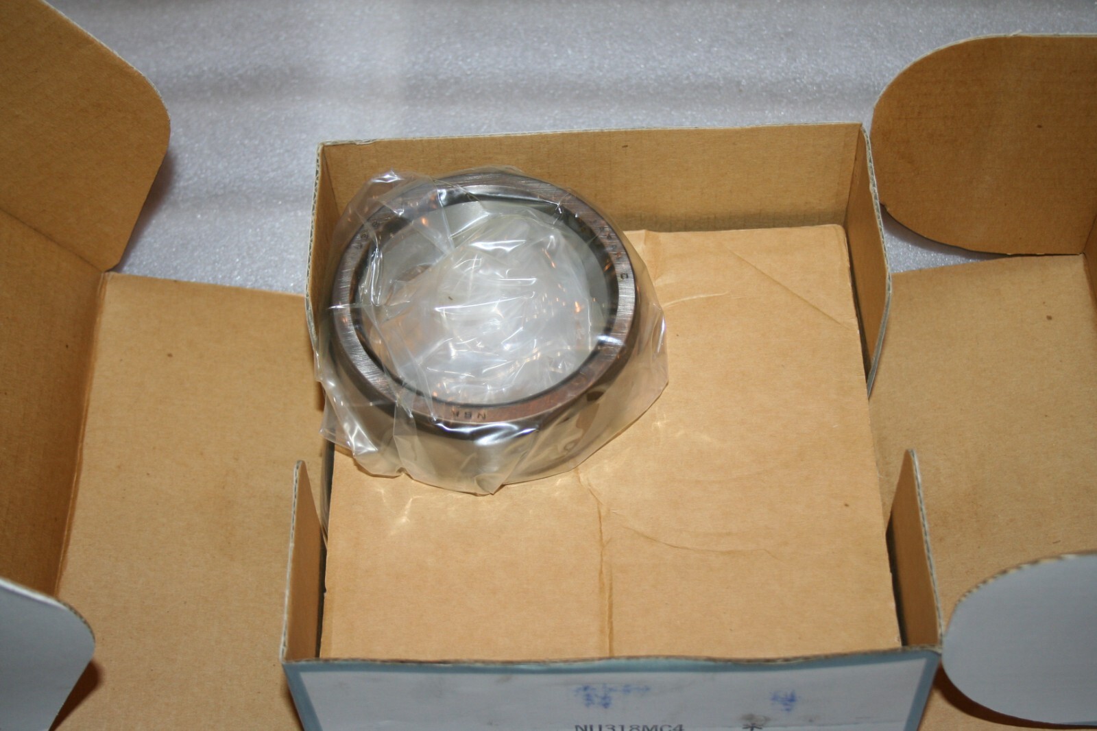 NSK NU318MC4 Cylindrical Roller Bearing 90x190x43 mm NU 318 M C4 * NEW *