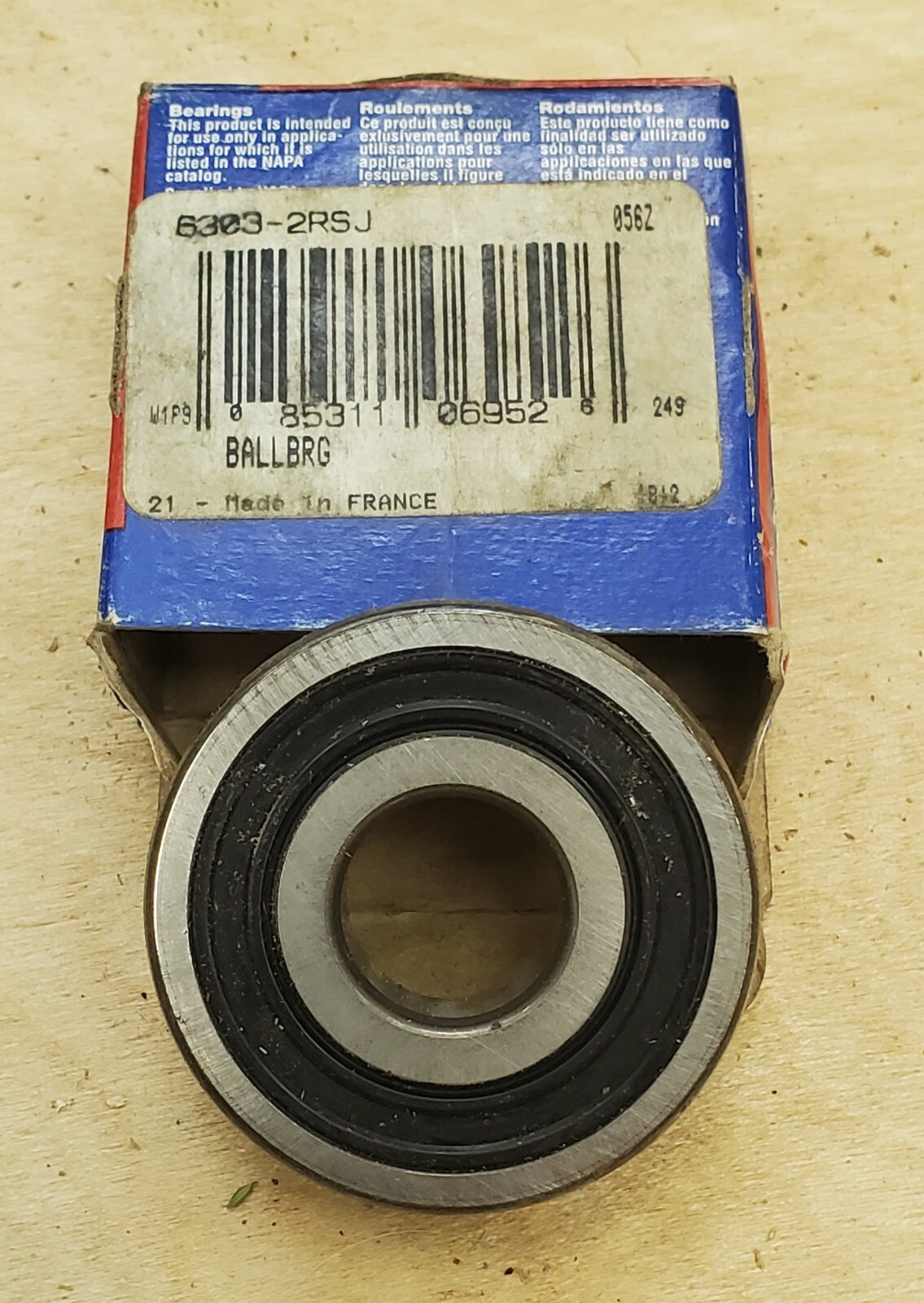 6303-2RS1 SKF Rubber Seal Ball Roller Bearing – NEW in Box Ships FREE