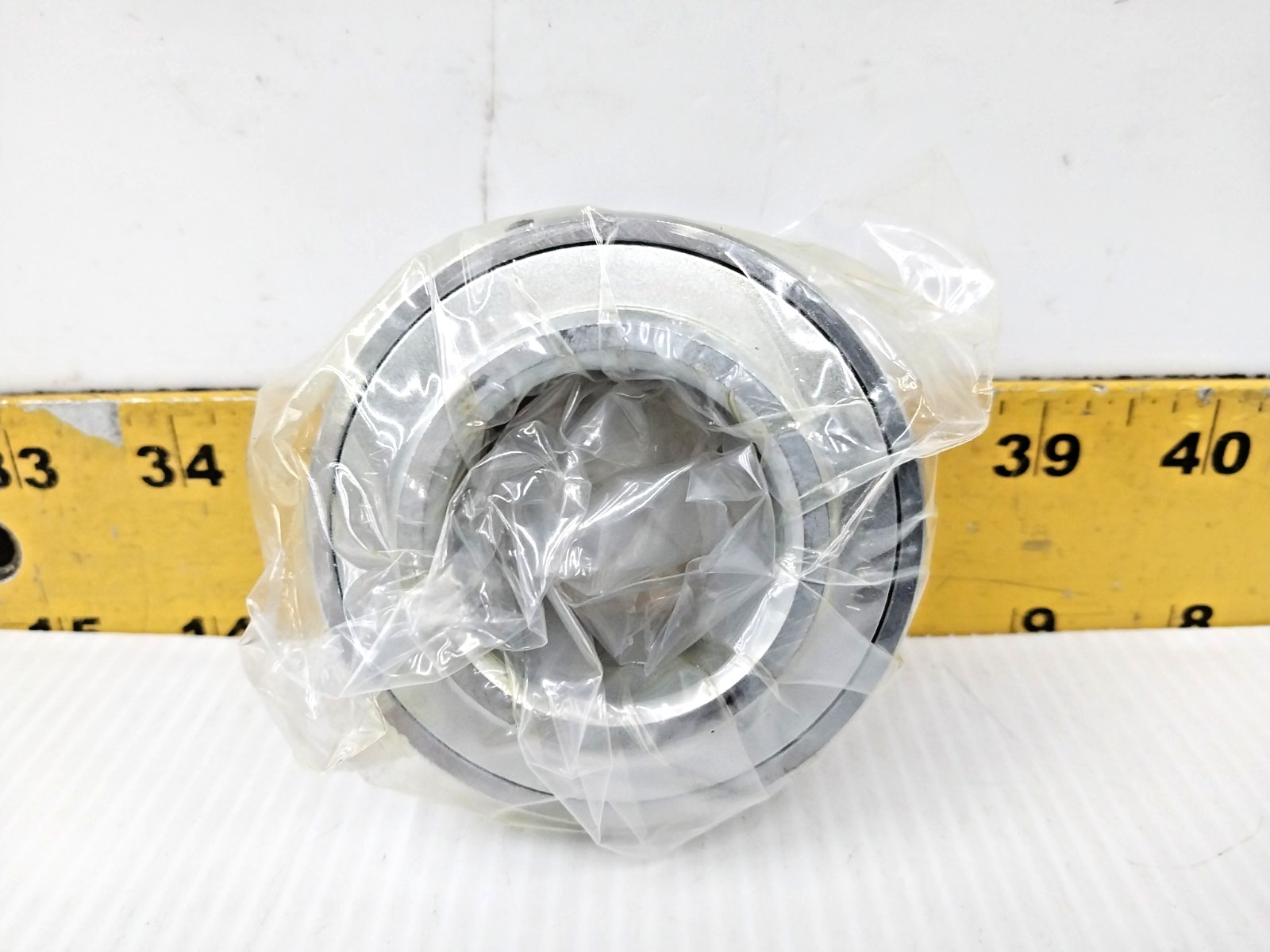 New ami Bearings Zinc Protection Bearing Insert 1-1/4″ Bore UC207-23MZ2