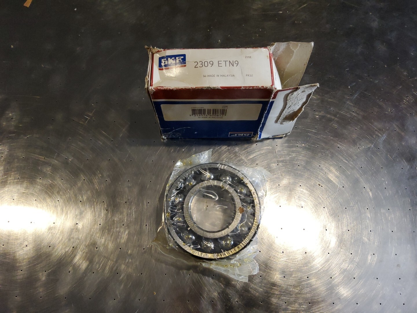 SKF 2309ETN9 Self Aligning Bearing 45x100x36 mm 2309 ETN9 2309E Sweden