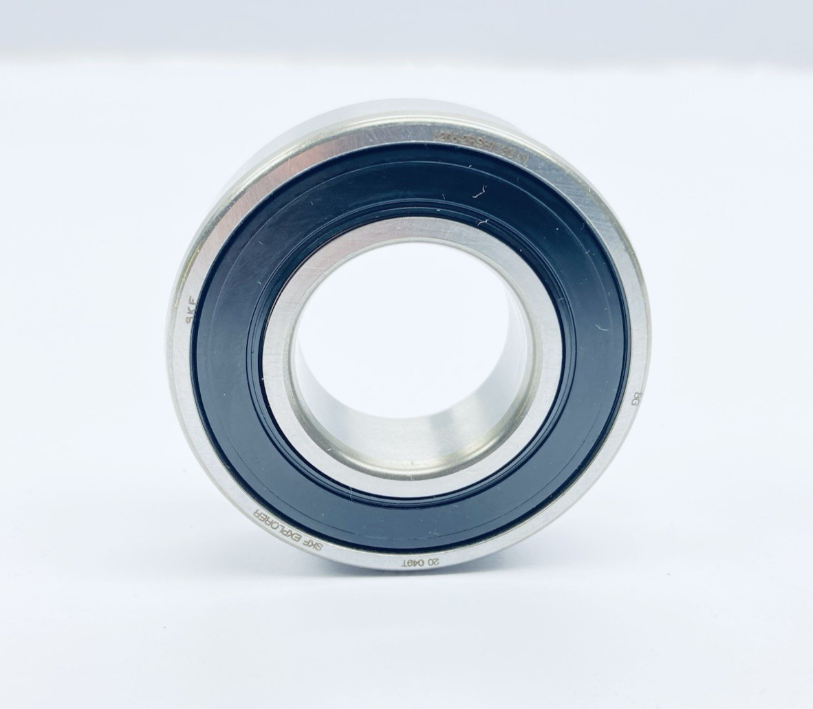 Lot of 4 SKF 6205-2RSH / 6205 2RSJEM Deep groove Ball Bearing 25mm-Id 52mmOd 15W