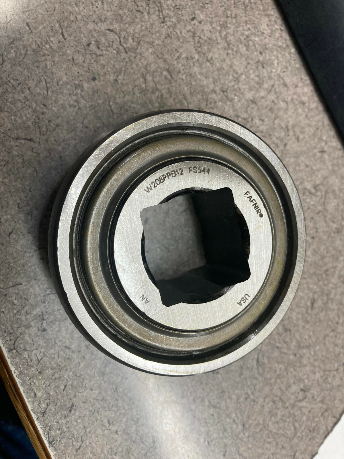 BEARING PART # W208PPB12 DISC HARROW BRG 1-1/8″ SQ BORE SEALED