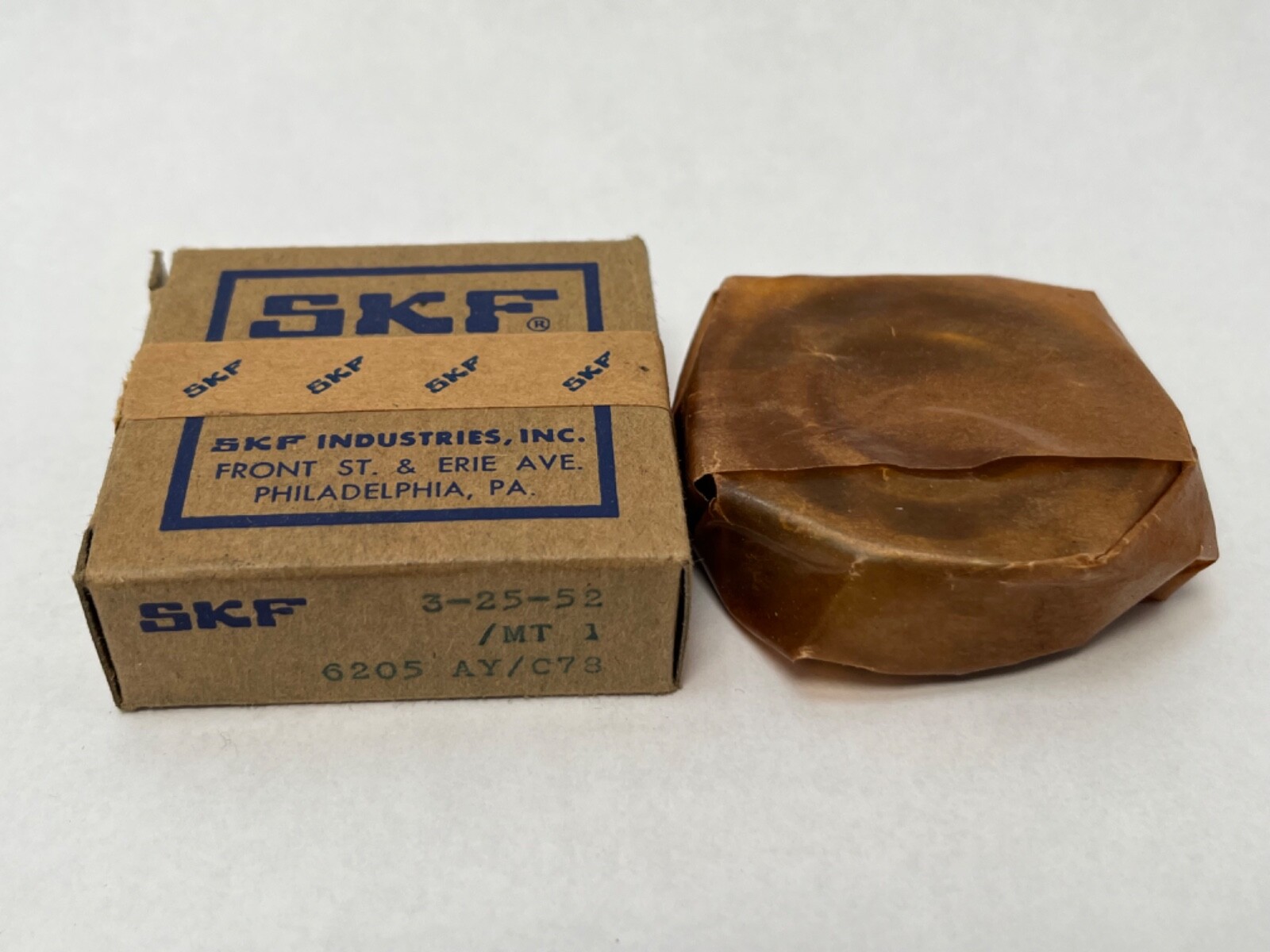 SKF 6205AYC78 Ball Bearing 25x52x15 mm 6205-P5 6205-AY-C78 ABEC5 USA