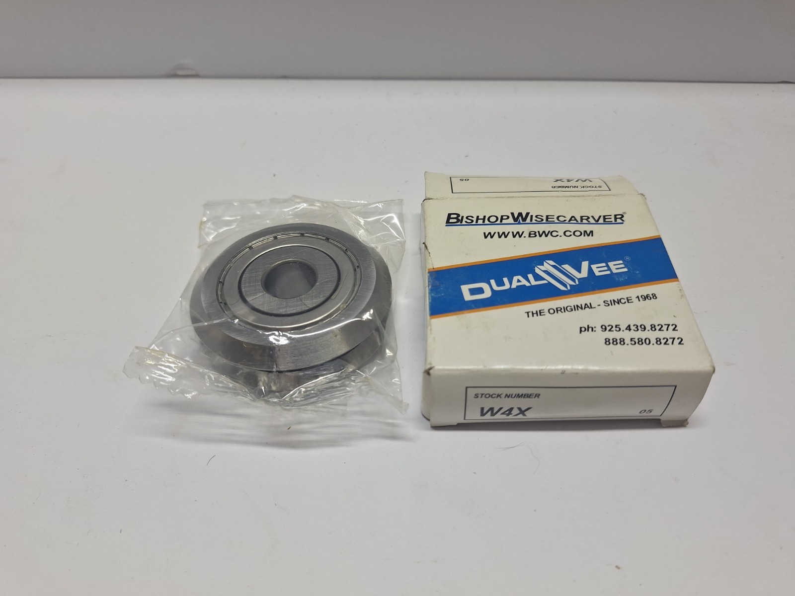 BISHOP WISECARVER W4X DUALVEE ROLLER GUIDE WHEEL – NEW